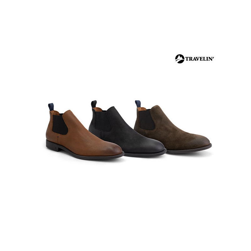 De schoenen zijn beschikbaar in leer en suede.