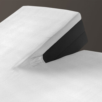 De SleepMed Splittopper Hoeslakens in de kleur wit.