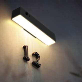 LED wandlamp met sensor verlicht huisnummer 12