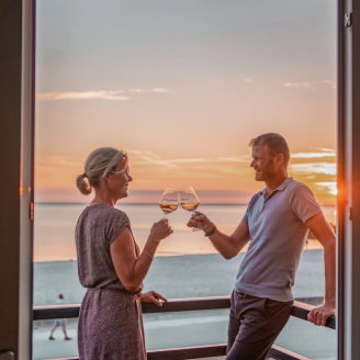 Uitwaaien aan het IJsselmeer: luxe 4*-hotel aan het strand van Makkum! 