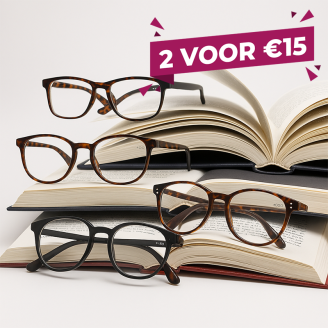 Reading by Red leesbrillen in zwart en tortoise montuur op open boeken, lichtgewicht full-rim brillen voor comfortabel lezen thuis of onderweg.