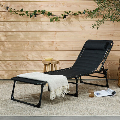 909 Outdoor Ligbed met Padding